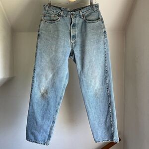 Vintage 90s‎ Levi's red tab 550s relaxed fit light wash distressed jeans size 36